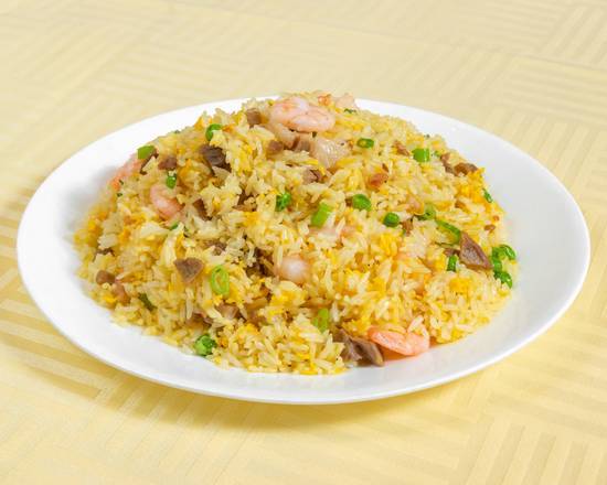 Yang Chow Fried Rice( 揚州炒飯) (蝦,叉燒及青豆)